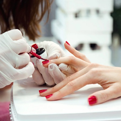 Cosmetische Manicure en Pedicure
